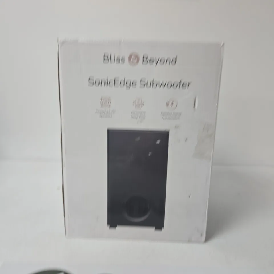 BASS BEYOND SONICEDGE SUBWOOFER