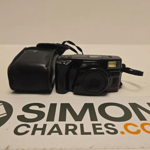 OLYMPUS AZ-230 SUPER ZOOM CAMERA IN CASE