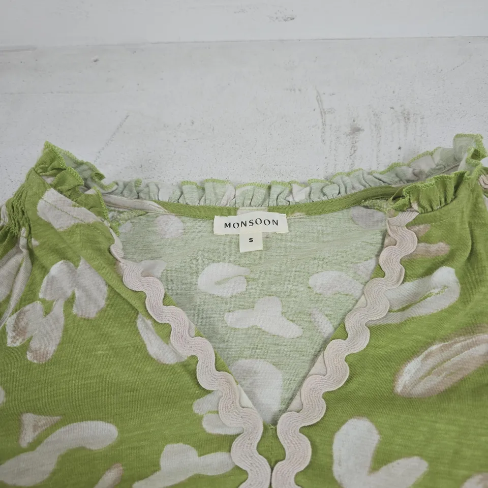 MONSOON GREEN AND WHITE TOP SIZE SMALL