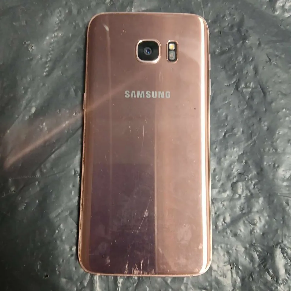 Samsung Smartphone – Rose Gold
