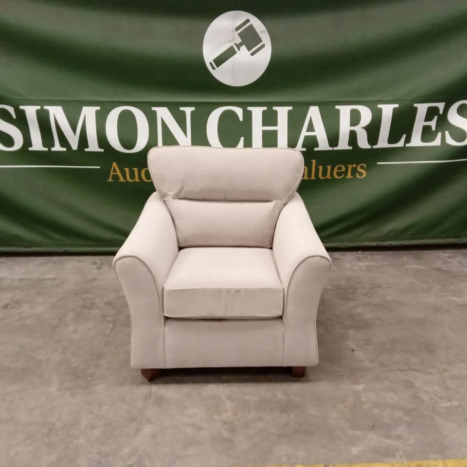 DESIGNER PEYTON FABRIC ARMCHAIR