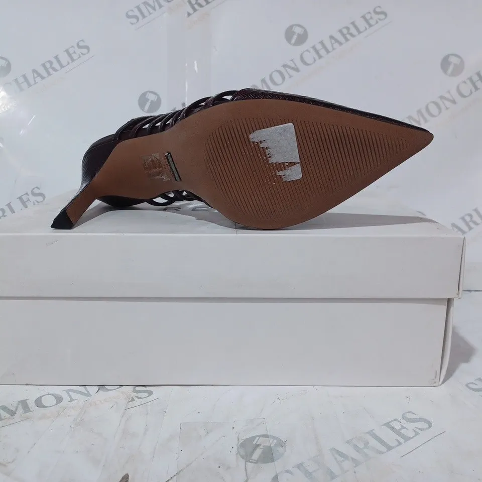 BOXED PAIR OF REISS DAPHNE SLINGBACK HEELS IN POMEGRANATE SIZE 5
