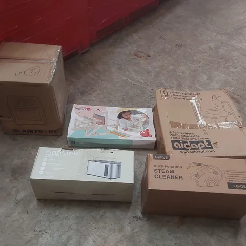 PALLET CONTAINING A LARGE QUANTITY OF ASSORTED ITEMS INCLUDING: AIR FRYER, 4 SLICE TOASTER, MULTIFUNCTIONAL STEAM CLEANER, TOILET SEAT WITH FRAME ECT
