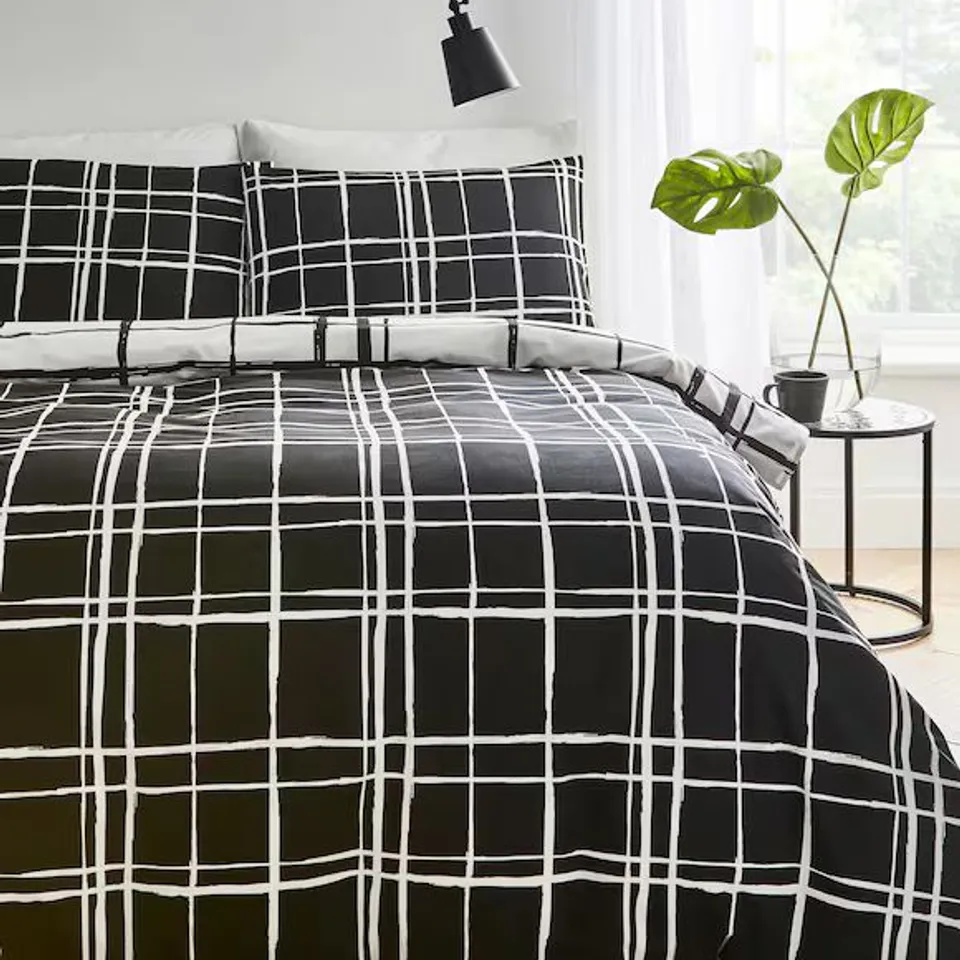 WILSON BLACK CHECK DUVET COVER SET