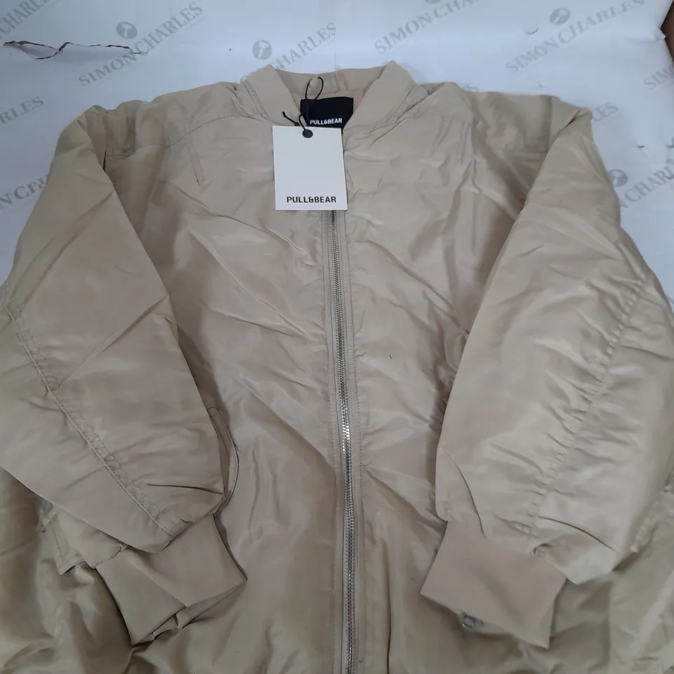 PULL&BEAR PADDED CREAM COAT - LARGE