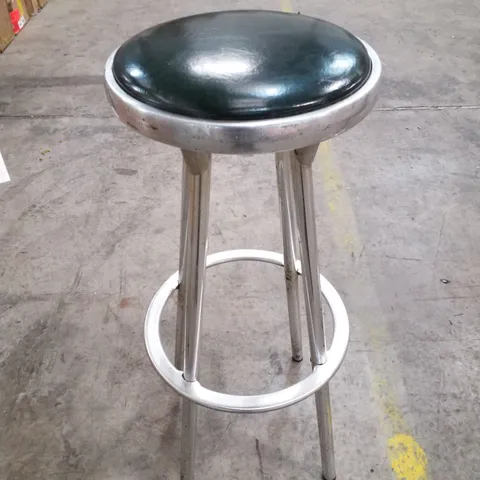 DARK GREEN LEATHER BAR STOOL WITH METAL FRAME