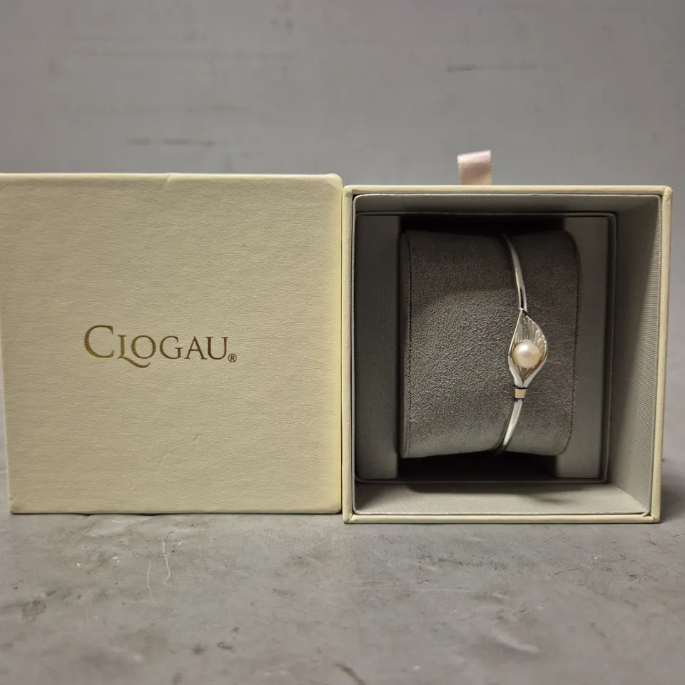 BOXED CLOGAU PEARL BANGLE 