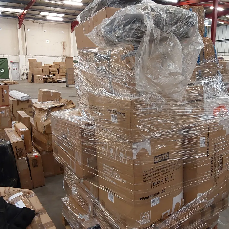 LARGE PALLET OF ASSORTED FURNITURE PARTS 