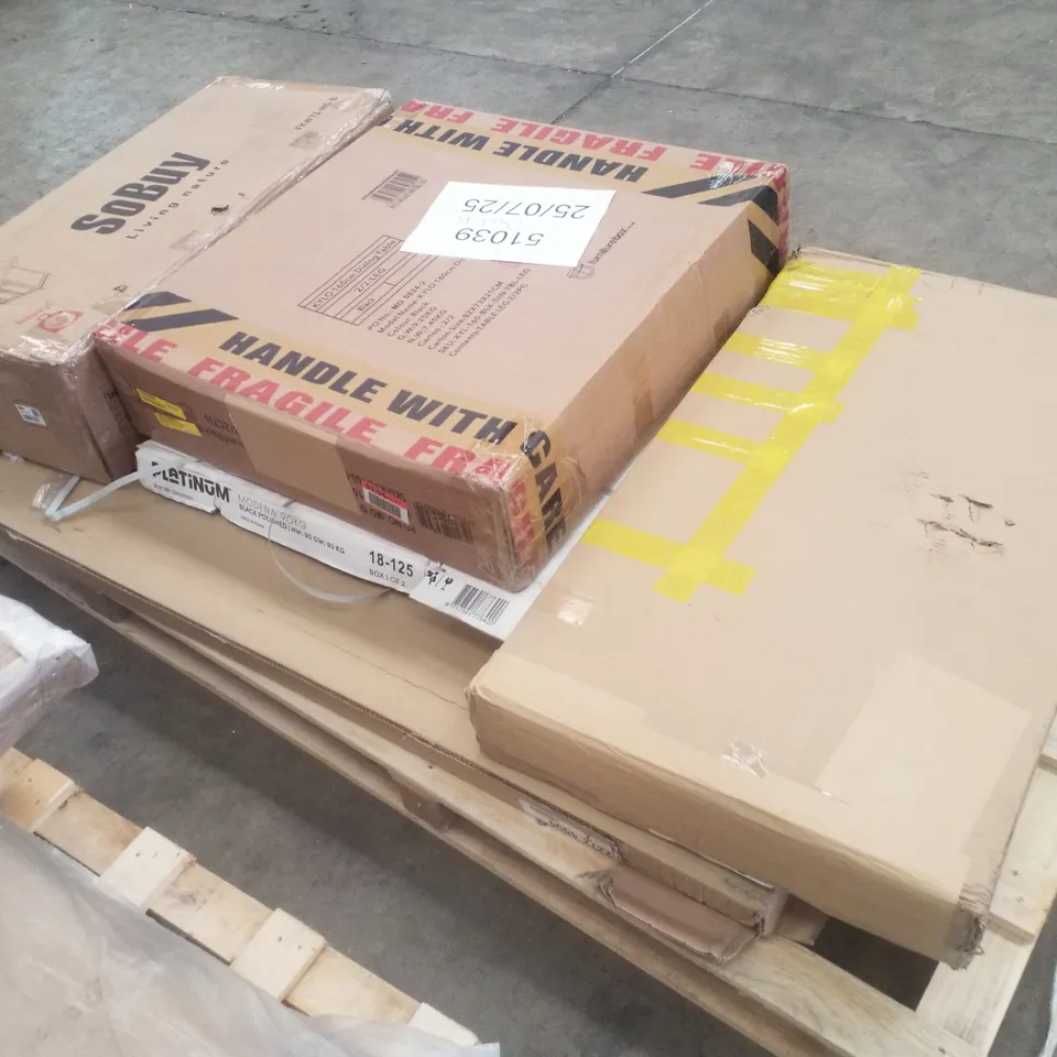 PALLET CONTAINING ASSORTED FLATPACK FURNITURE PARTS 