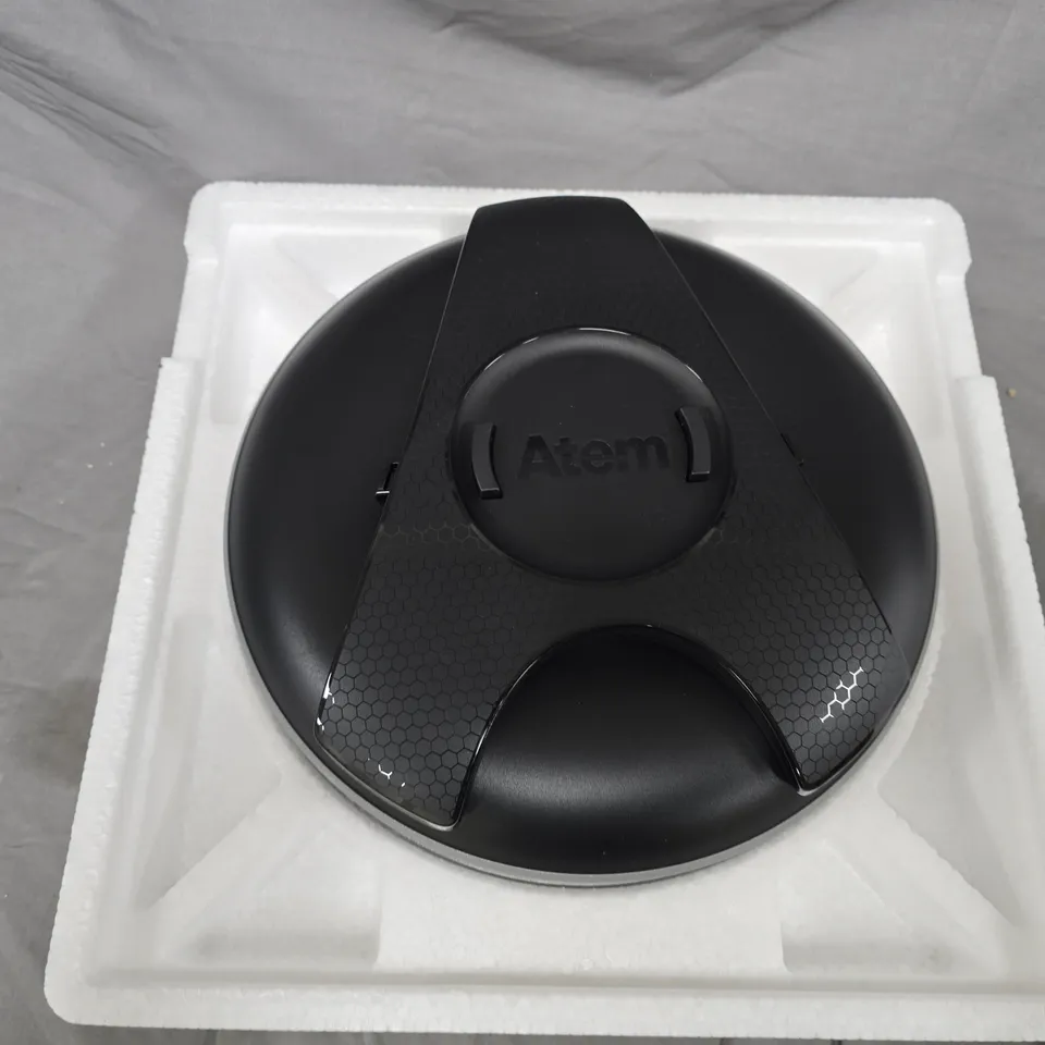BOXED IQAIR ATEMCAR CAR AIR PURIFIER 
