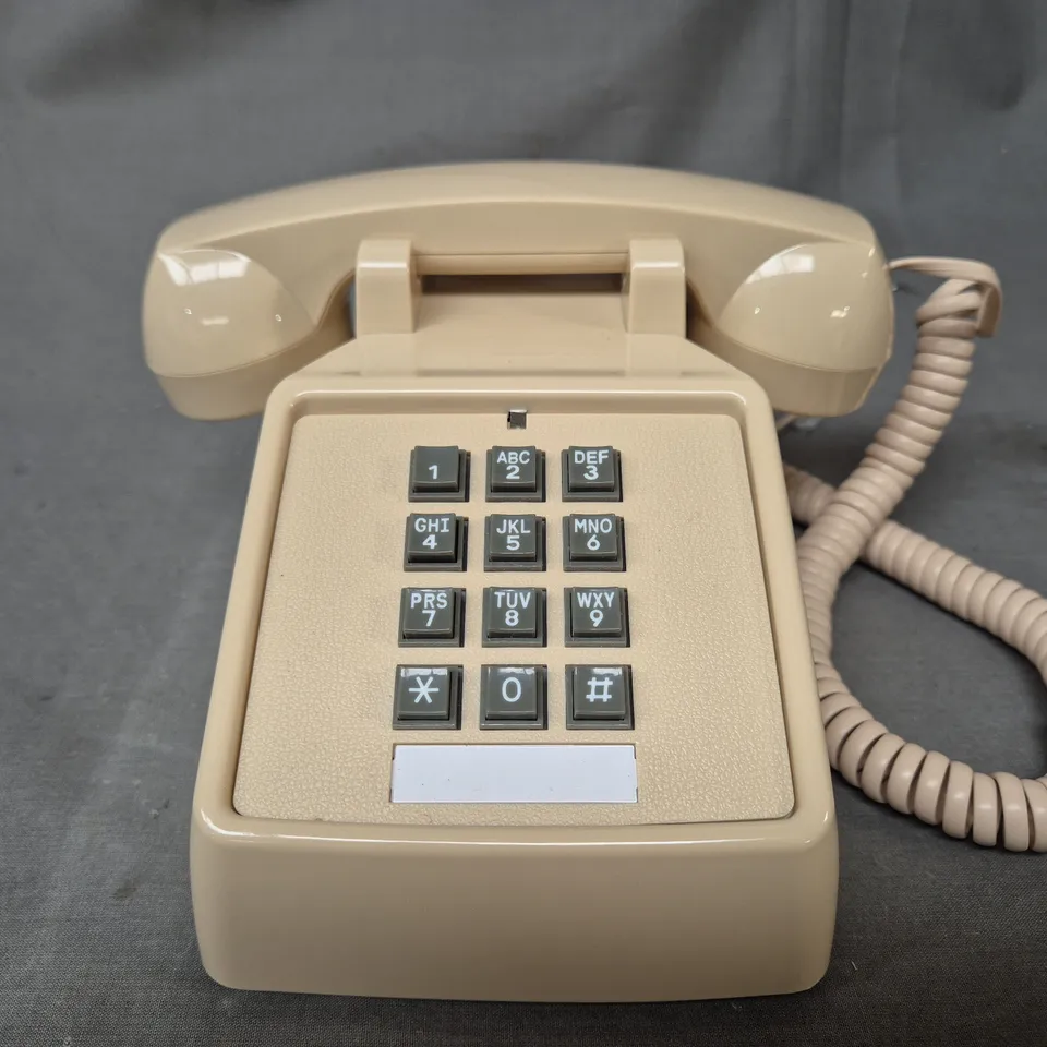 BOXED UNBRANDED RETRO LANDLINE PHONE CT-N8020