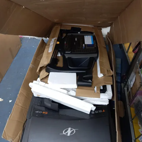 NORDICKTRACK TREADMILL BOXED - COLLECTION ONLY