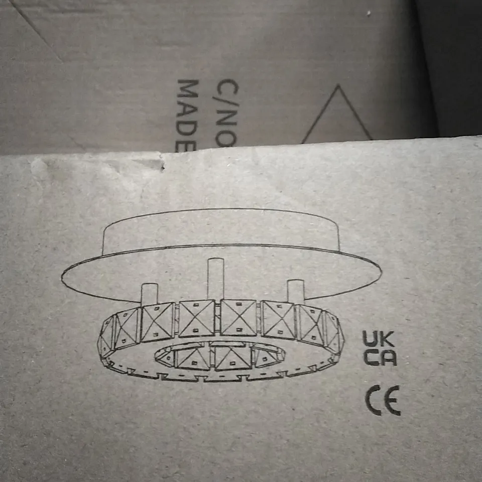 BOXED LIGHTS IN CEILING LAMP 