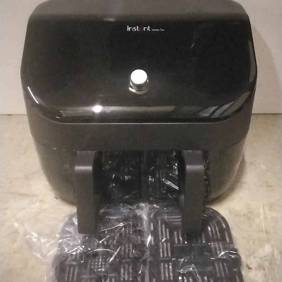 BOXED INSTANT VORTEX 8 IN 1 PLUS DOUBLE AIR FRYER 7.6L 
