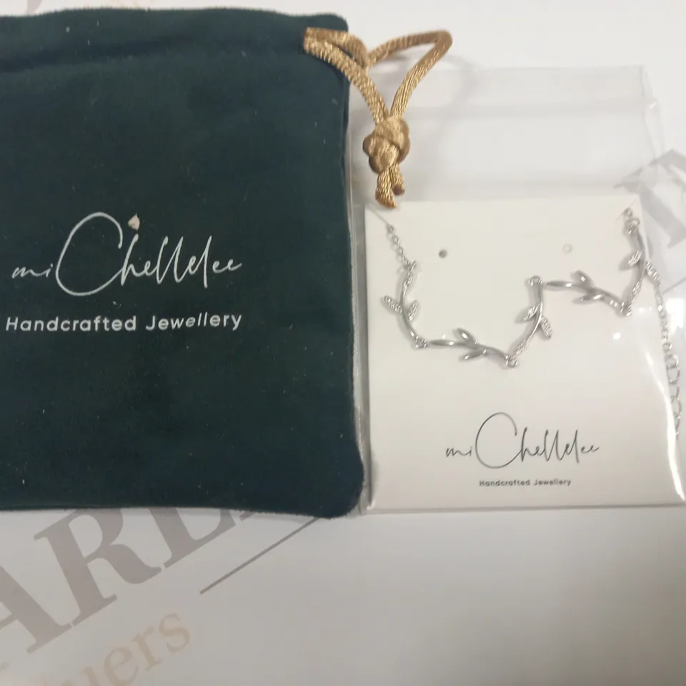 SILVER EFFECT BRACELET