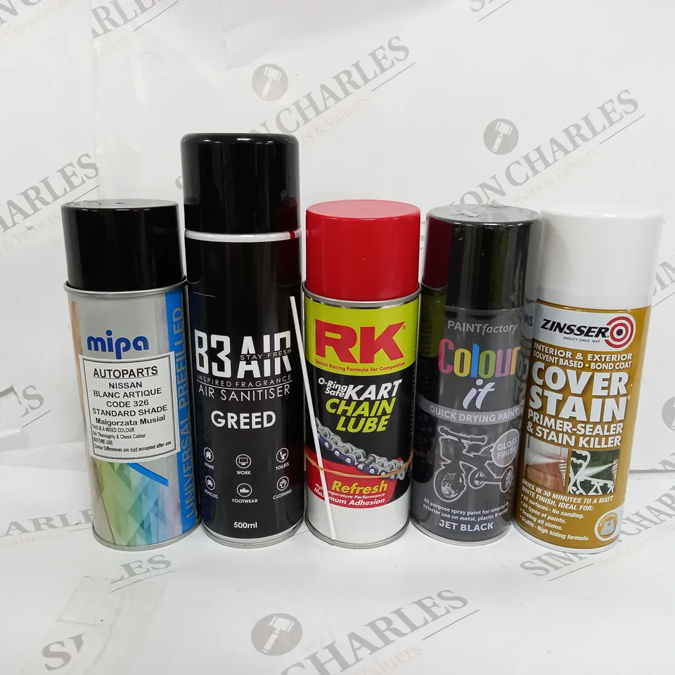 BOX OF APPROX 10 ASSORTED AEROSOLS TO INCLUDE - COLOUR IT DRYING PAINT - COVER STAIN - BEAIR AIR SANITISER ECT