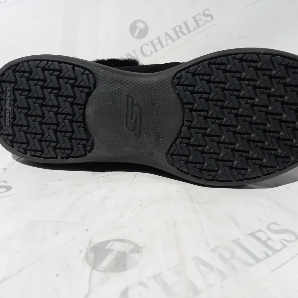 PAIR OF SKECHERS GOWALK STABILITY SUEDE BOOTS IN BLACK UK SIZE 3.5
