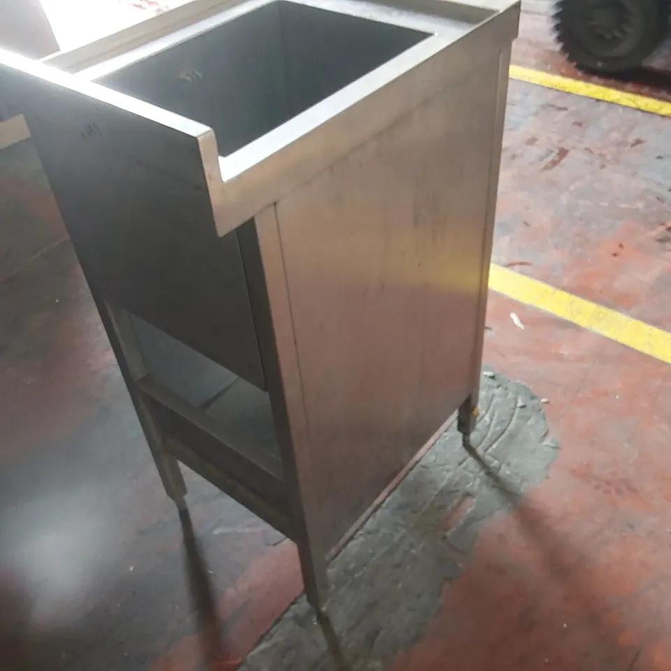 COMMERCIAL STAINLESS STEEL CATERING UNIT