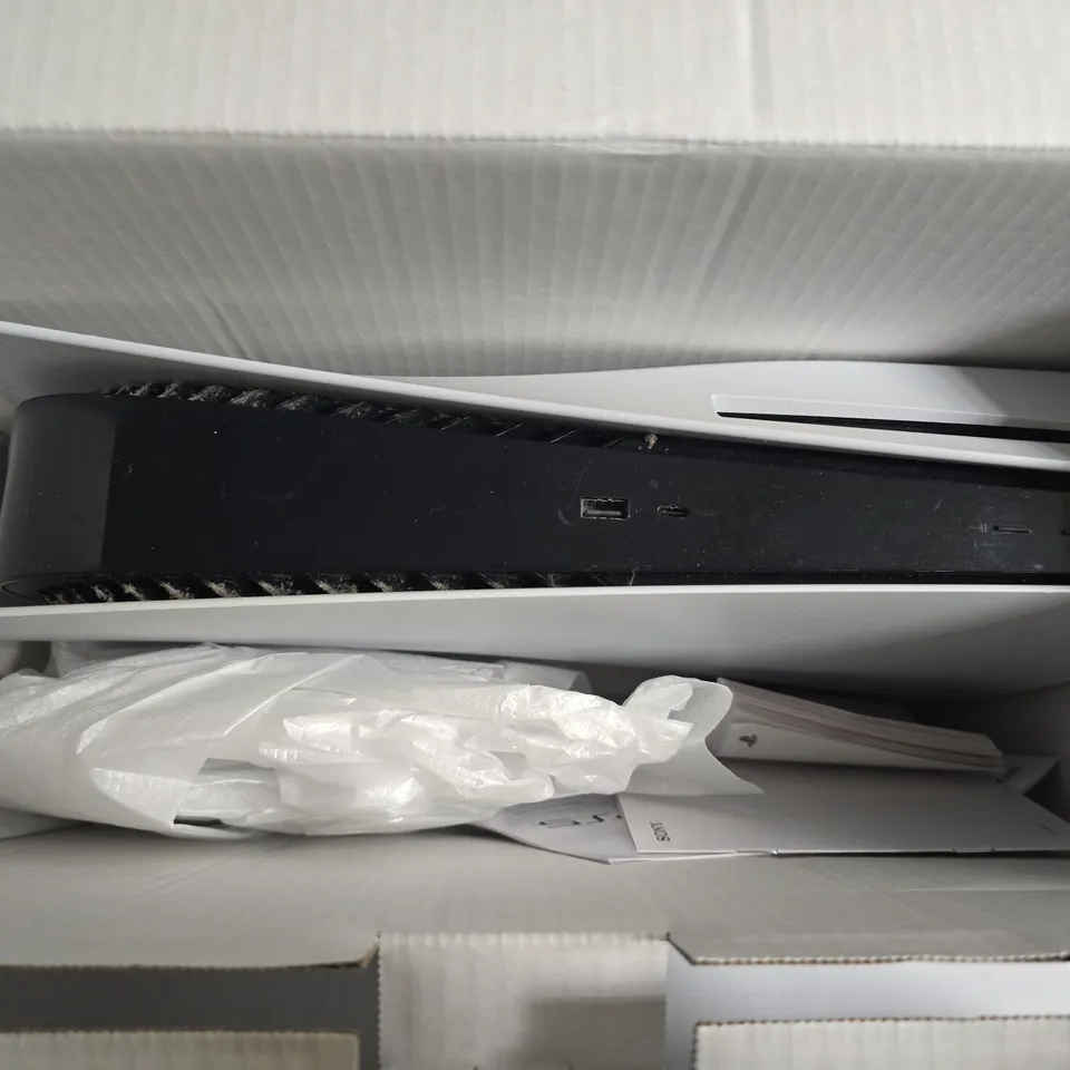 BOXED SONY PLAYSTATION 5 DISC EDITION 