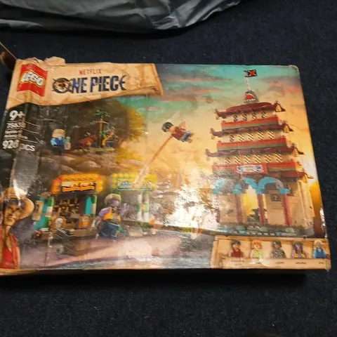 LEGO ONE PIECE BATTLE AT ARLONG PARK 75638 – 926 PIECES, AGE 9+