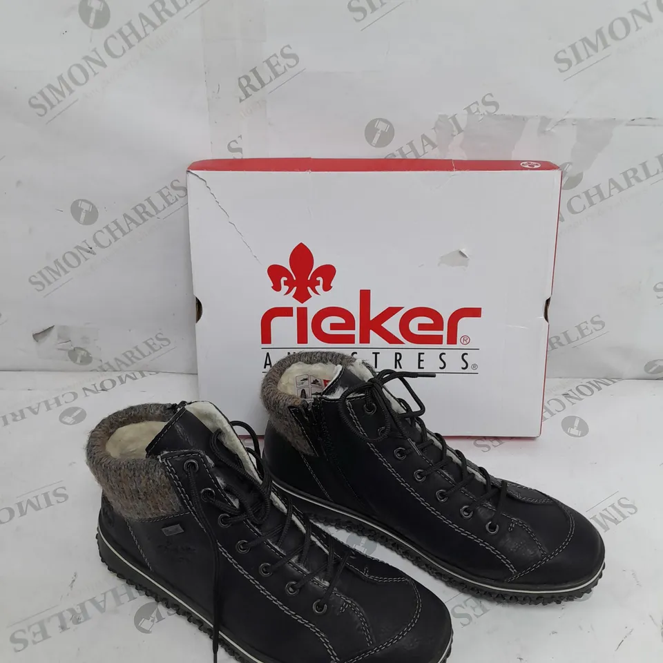 BOXED PAIR OF RIEKER LACE UP BOOTS IN BLACK SIZE 7.5