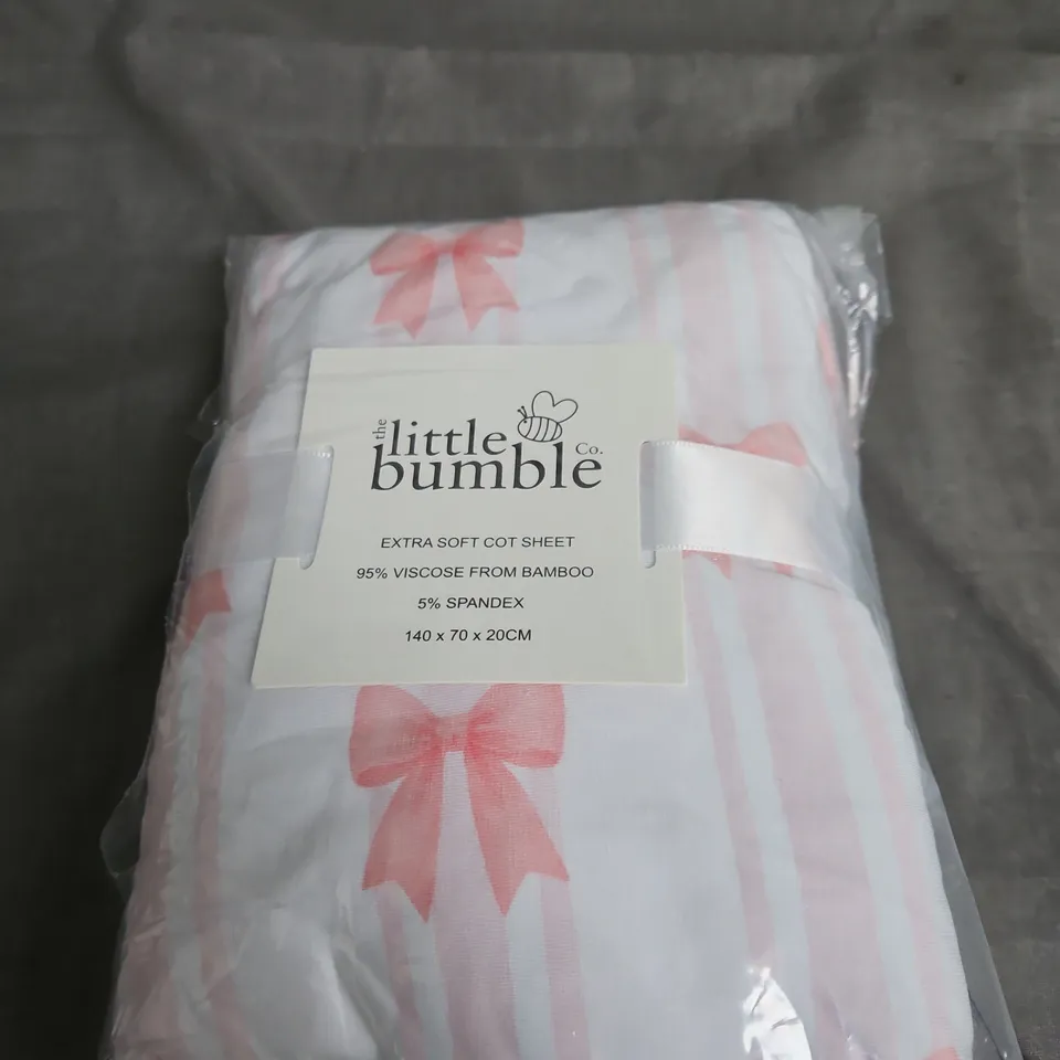 THE LITTLE BUMBLE CO. EXTRA SOFT COT SHEET – BAMBOO (95% VISCOSE FROM BAMBOO, 5% SPANDEX), 140 × 70 × 20 CM