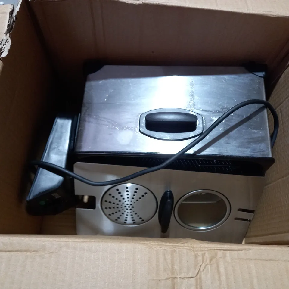 SWAN DEEP FRYER 3 LITRE STAINLESS STEEL RRP £29.99