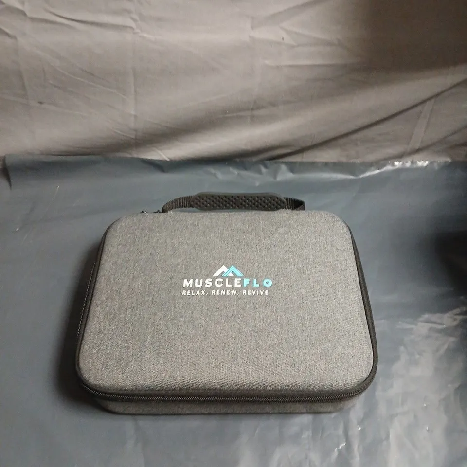 MUSCLEFLO MASSAGE GUN WITH HARD CASE