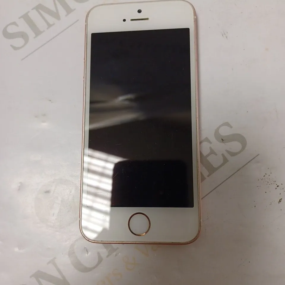APPLE IPHONE SE SMARTPHONE 