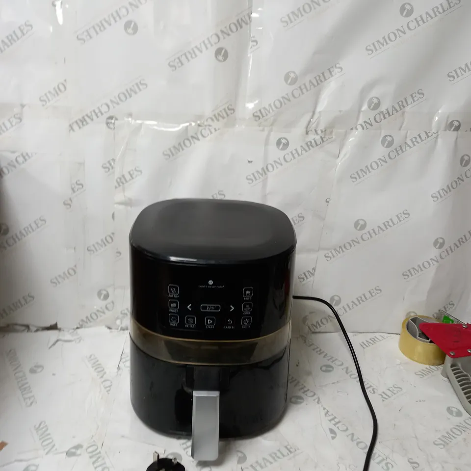 BOXED OUTLET COOK'S ESSENTIALS 4.0L AIR FRYER - BLACK