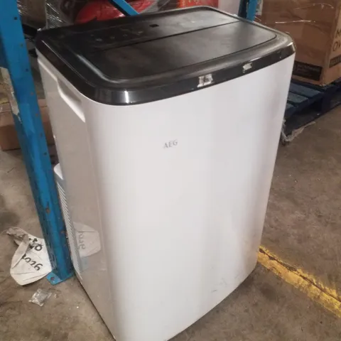 AEG AXP26U339CW PORTABLE AIR CONDITIONER 64 DB WHITE