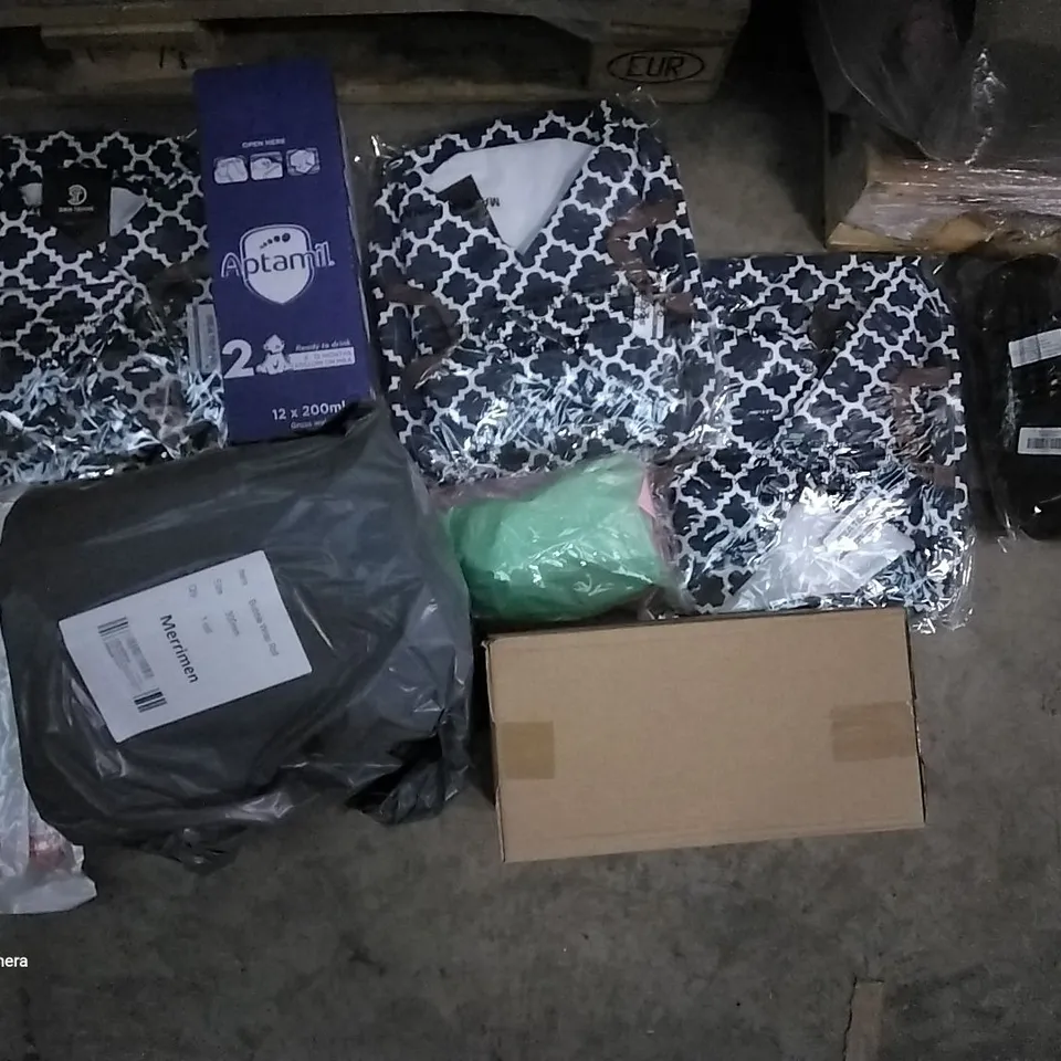 PALLET OF ASSORTED ITEMS INCLUDING MERRIMEN BUBBLE WRAP ROLL, APTAMIL FOLLOW ON 12 PACK, VINYL TRANSFER TAPE, SEA TEAM BLUE LATTICE BAG, BEATS PILL CASE