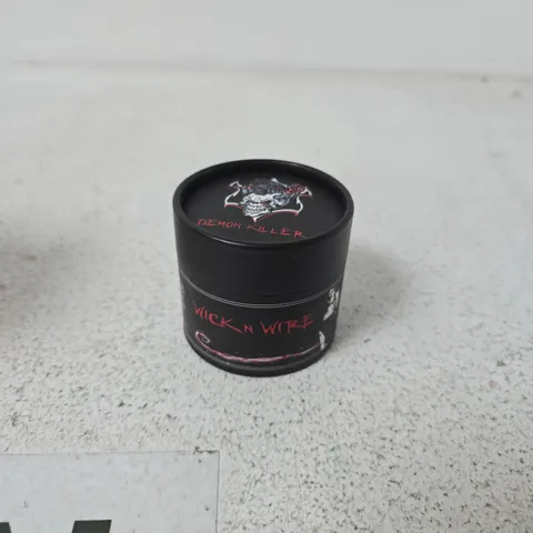 APPROXIMATELY 20 ASSORTED E-CIG PRODUCTS AND ACCESSORIES TO INCLUDE GEEK VAPE AND WICK 'N' WIRE