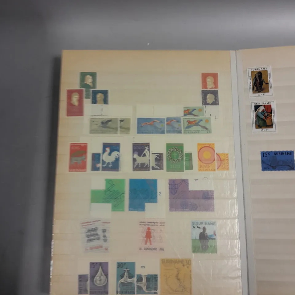 5 X COLLECTORS BOOKS OF NETHERLANDS STAMPS FROM VARIOUS YEARS 