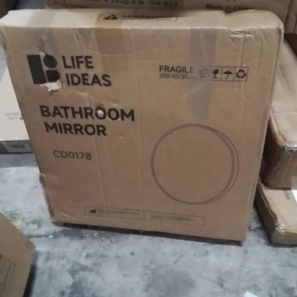 BOXED BATHROOM MIRROR 