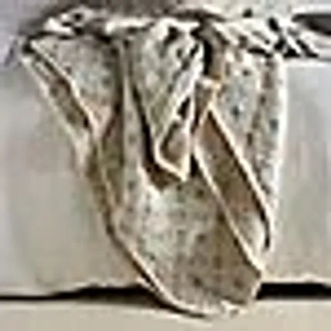 SECRET LINEN STORE PATCHWORK THROW KING