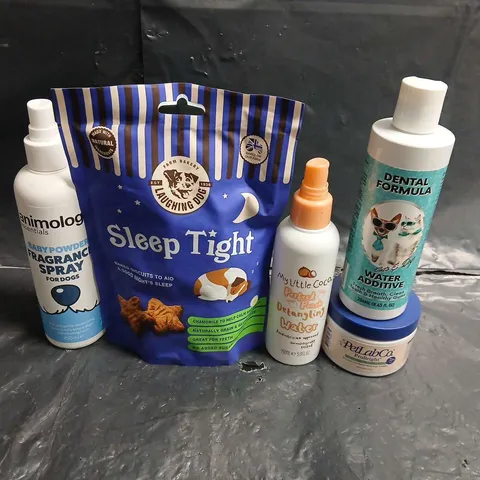 TOTE OF APPROX 10 ASSORTED PET SUPPLIES TO INCLUDE FOOD, DENTAL FORMULA AND DETANGLING WATER