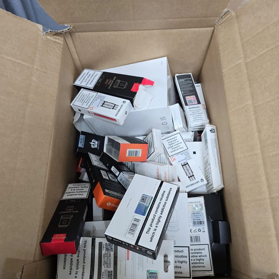 BOX OF APPROXIMATELY 30 ASSORTED E-CIGARETTES AND ACCOMPANIMENTS TO INCLUDE: VARIOUS SMOK COILS 