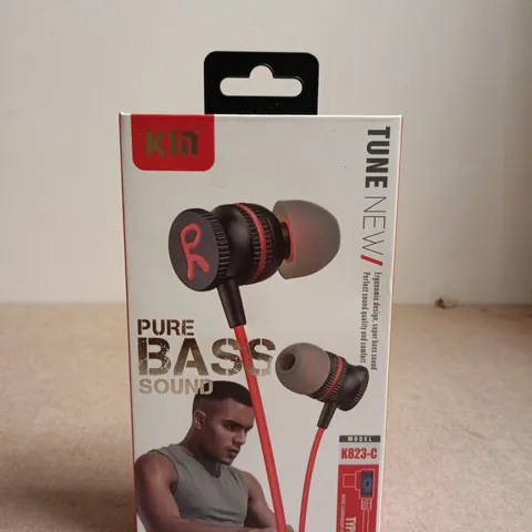 K823-C IN-EAR HEADPHONES