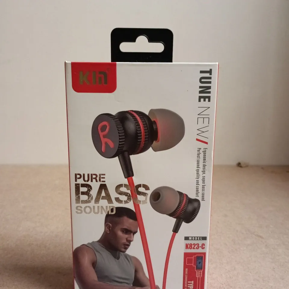 K823-C IN-EAR HEADPHONES