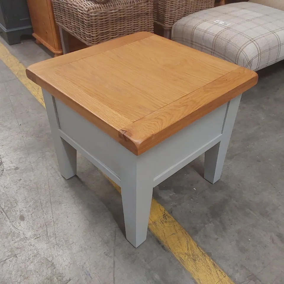 DESIGNER WOODEN 1 DRAWER SIDE TABLE