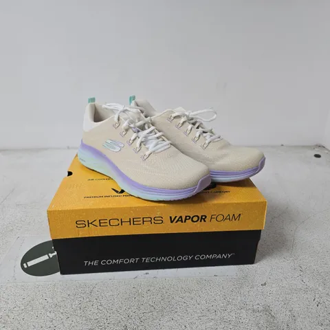 SKECHERS VAPOR FOAM TRAINERS – BEIGE/CREAM, ON ORIGINAL BOX UK 7