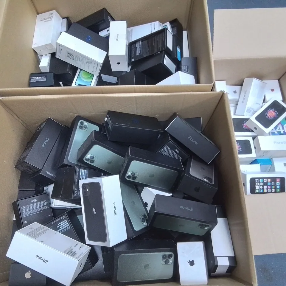 LARGE QUANTITY OF ASSORTED MOBILE PHONE BOXES