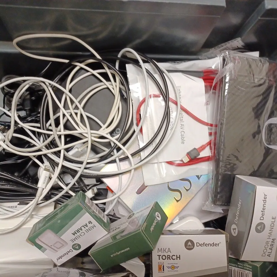 BOX OF APPROX 20 ITEMS INCLUDING ASSORTED PHONE CASES, DOOR HANDLE ALARM AND CHIME ALARM
