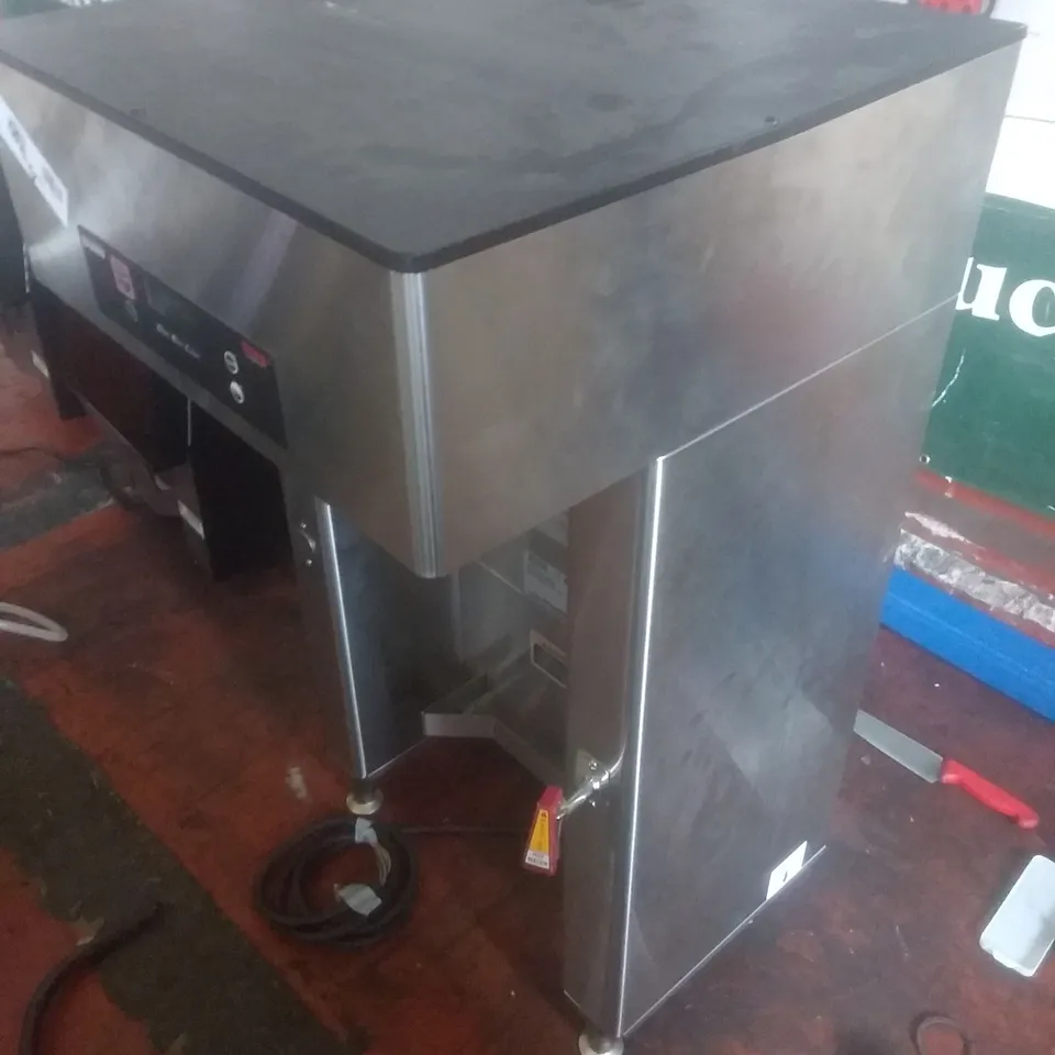 BEWLEYS BUNN DIGITAL BREWER CONTROL TITAN SINGLE COFFEE MACHINE STTN001388