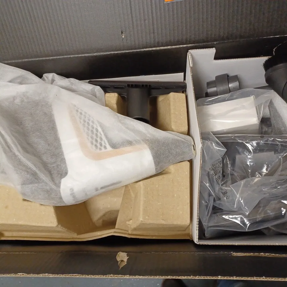 MIELE TRIFLEX HX2 VACUUM CLEANER