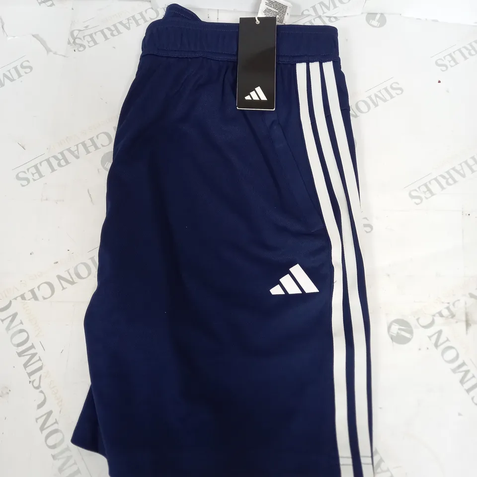 ADIDAS LOGO CASUAL BLUE SHORTS SIZE L