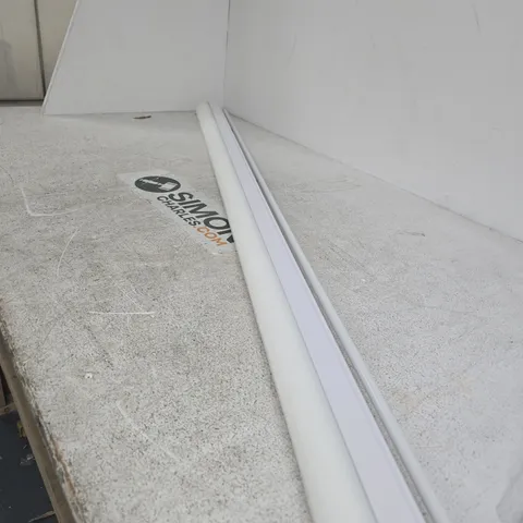 WHITE ROLLER BLIND
