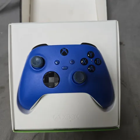 XBOX WIRELESS CONTROLLER - SHOCK BLUE