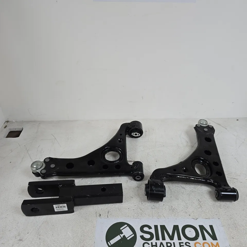 CURT CLEVIS-PIN MOUNT KIT (45821) – BLACK
